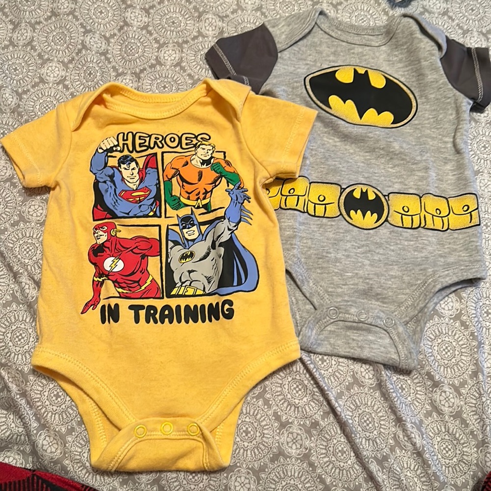 Boys t-shirts 0-3 month super hero’s!